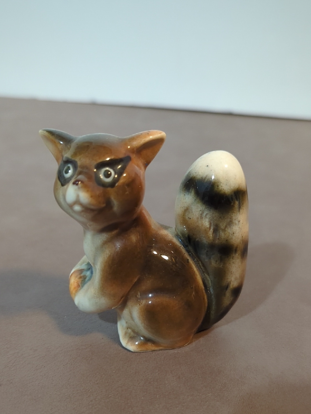 Vintage Nippon Yoko Boeki Ceramic Raccoon With Fruit Made Japan Clover Mark
